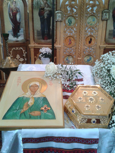 relikviar-II-a-obraz-svate-blazene-matrony.jpg